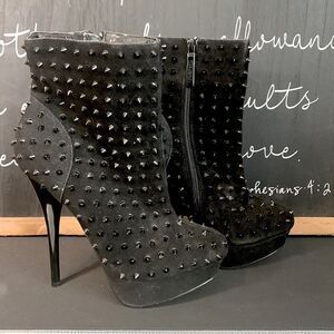 Shiekh black studded stiletto booties size 6